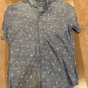 Eddie Bauer Blue and Red Patterned Casual Shirt